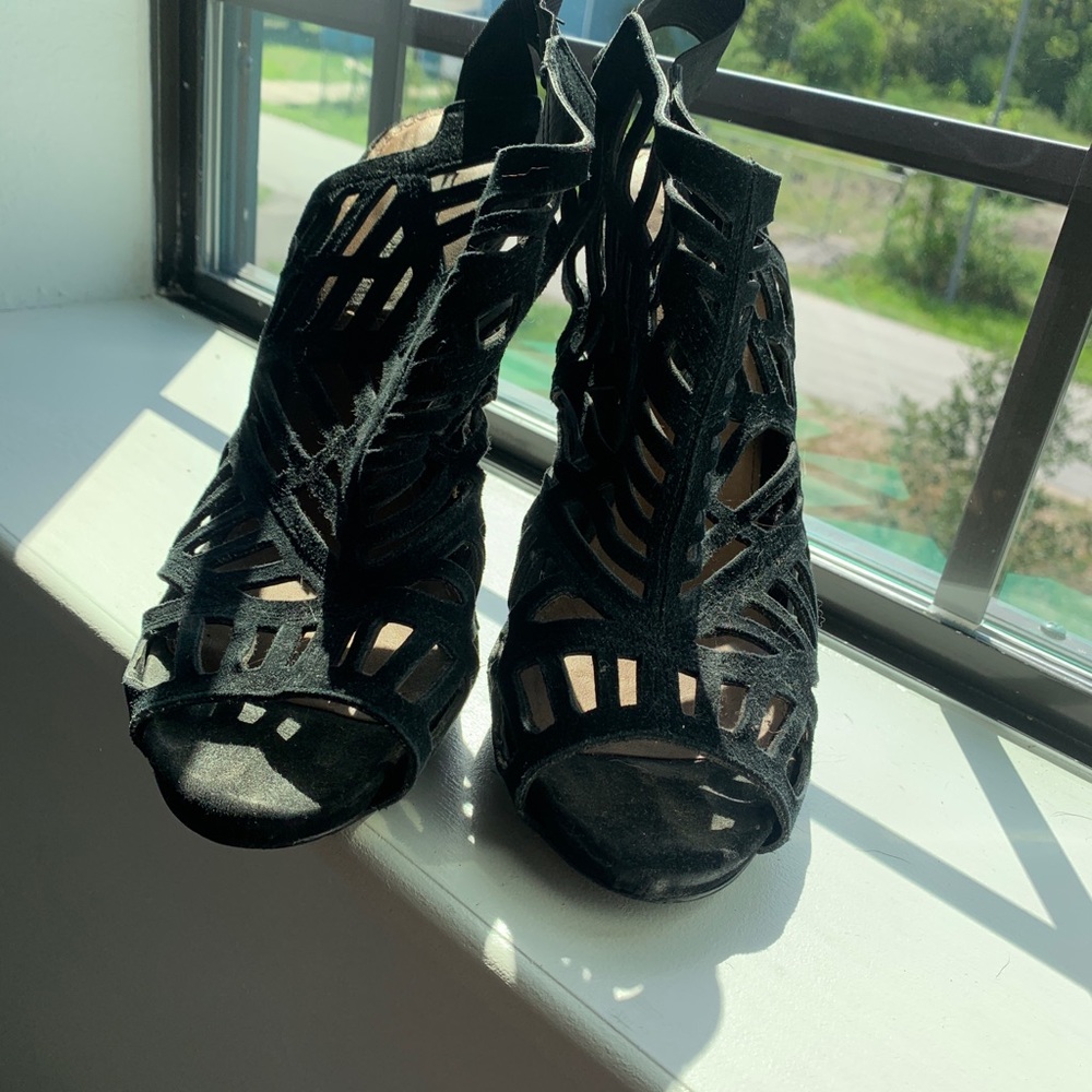 Black Steve Madden heels